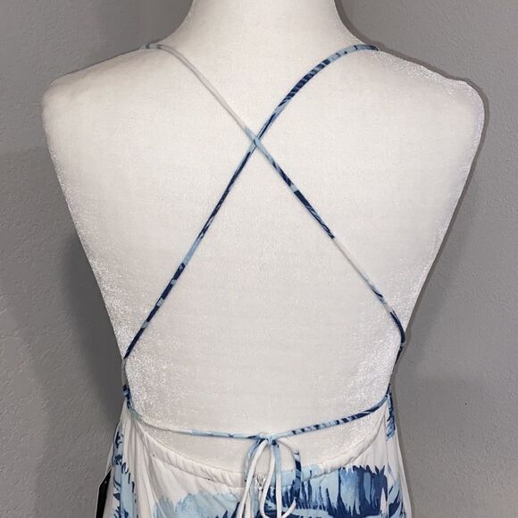 NWT Lulu’s Float Sweetly Blue/White Feather Print Dress Size XS - Picture 6 of 13